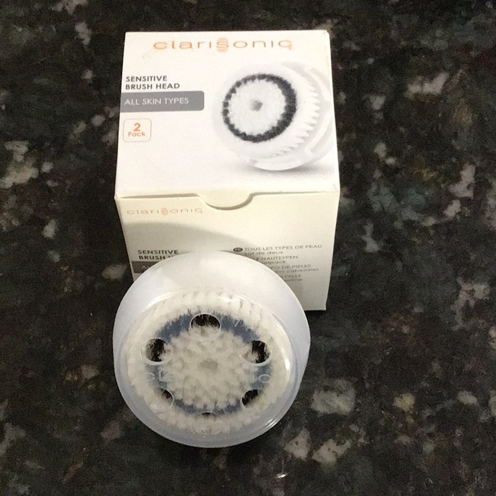 New Clarisonic sensitive brush head..and charger cord